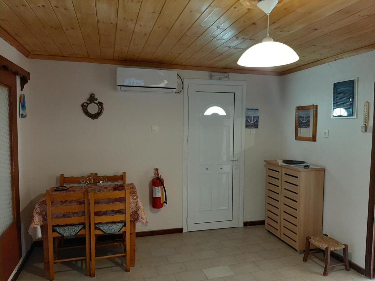 Chiona΄S Apartments By The Sea Paleo Trikeri Екстер'єр фото