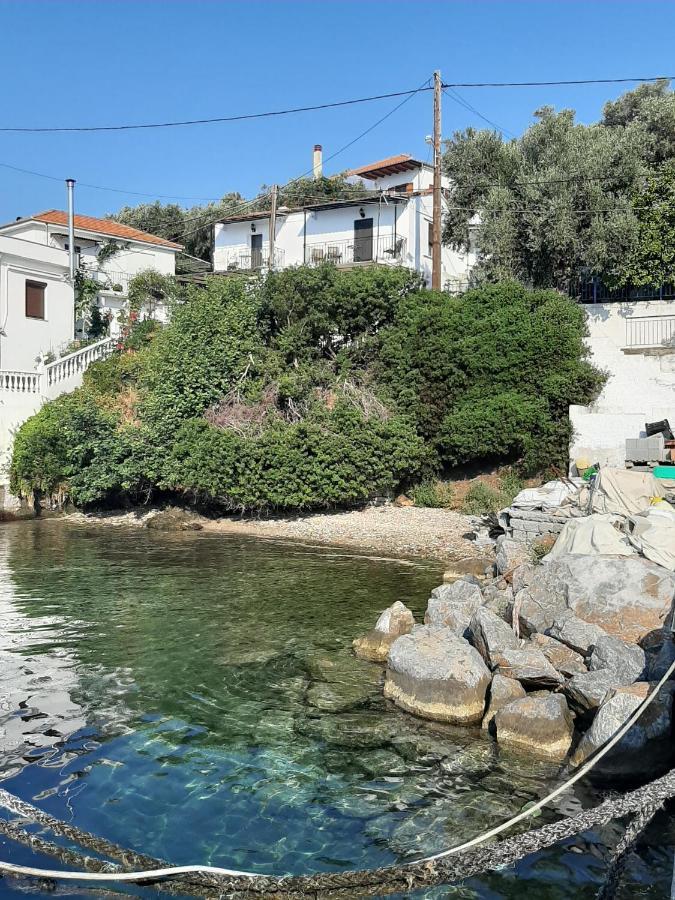 Chiona΄S Apartments By The Sea Paleo Trikeri Екстер'єр фото